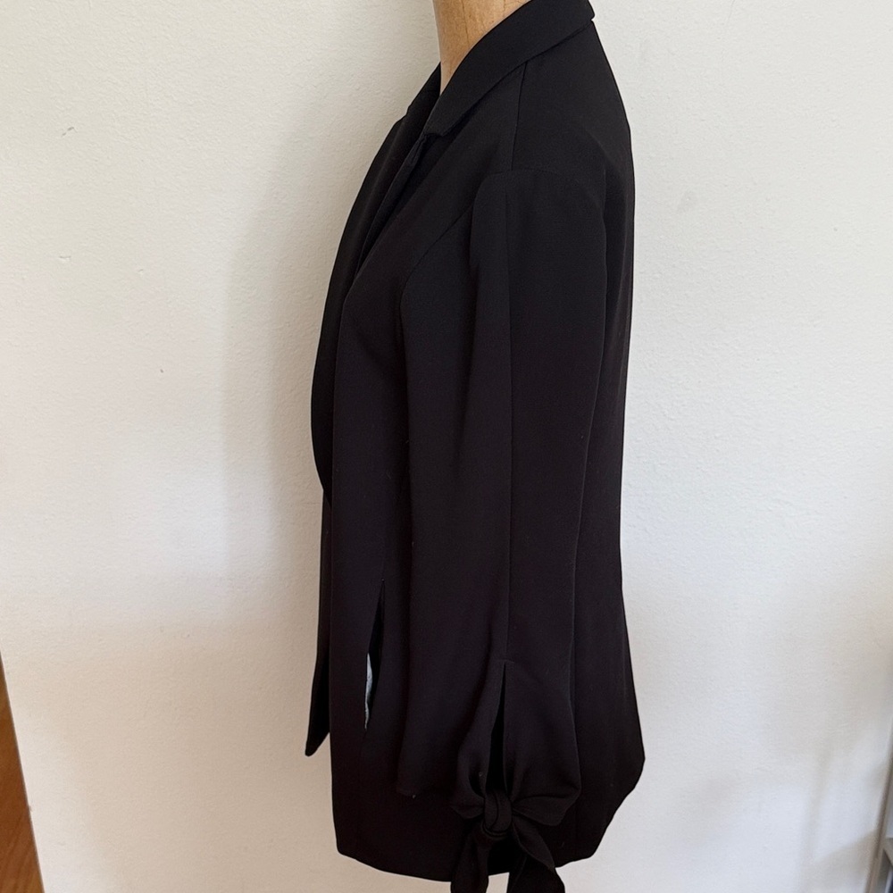 Cartonnier 6 Gorgeous Elegant Black Women's Blazer with sleeve ties great cond - Picture 3 of 9